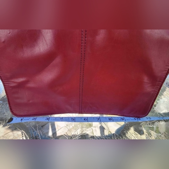 WILSON'S RED LEATHER PURSE - Picture 3 of 9